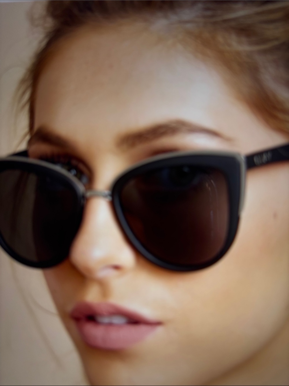 QUAY SUNGLASSES